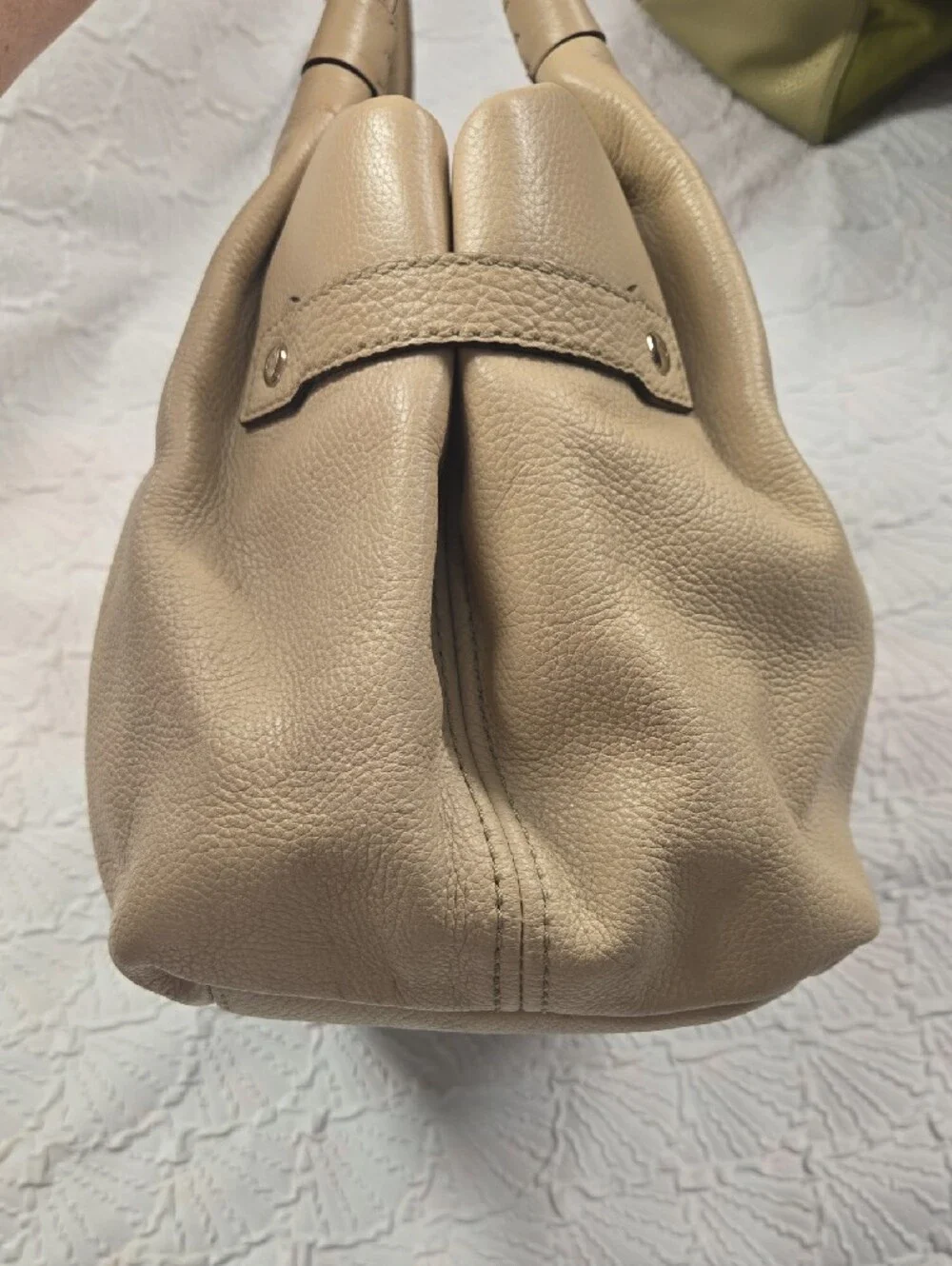 Kate Spade Berkshire Road Stevie Pebbled Leather Satchel – Beige / Taupe